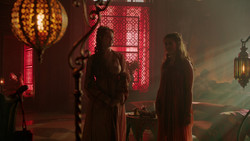 extant_GameOfThrones_2x01-TheNorthRemembers_5108