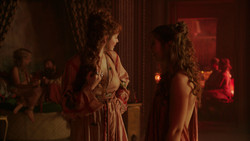 extant_GameOfThrones_2x01-TheNorthRemembers_5127