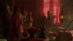 extant_GameOfThrones_2x01-TheNorthRemembers_5160
