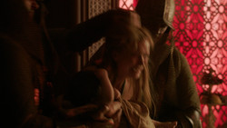 extant_GameOfThrones_2x01-TheNorthRemembers_5208