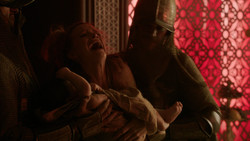extant_GameOfThrones_2x01-TheNorthRemembers_5209