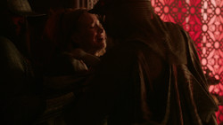 extant_GameOfThrones_2x01-TheNorthRemembers_5231