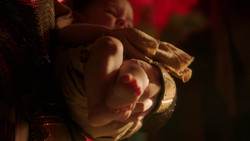 extant_GameOfThrones_2x01-TheNorthRemembers_5252
