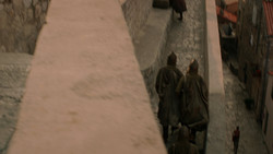 extant_GameOfThrones_2x01-TheNorthRemembers_5280
