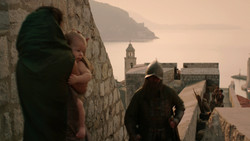 extant_GameOfThrones_2x01-TheNorthRemembers_5284