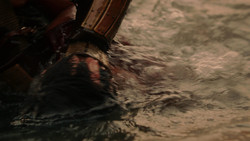 extant_GameOfThrones_2x01-TheNorthRemembers_5308