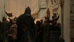 extant_GameOfThrones_2x01-TheNorthRemembers_5313