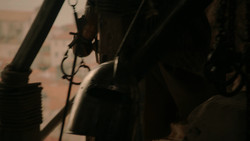 extant_GameOfThrones_2x01-TheNorthRemembers_5324