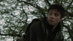 extant_GameOfThrones_2x01-TheNorthRemembers_5377