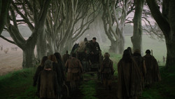 extant_GameOfThrones_2x01-TheNorthRemembers_5397