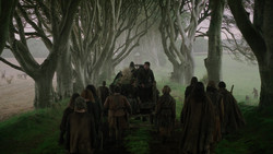 extant_GameOfThrones_2x01-TheNorthRemembers_5398