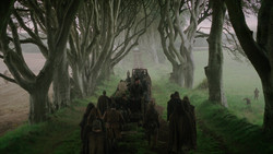 extant_GameOfThrones_2x01-TheNorthRemembers_5405