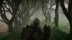 extant_GameOfThrones_2x01-TheNorthRemembers_5406