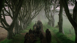 extant_GameOfThrones_2x01-TheNorthRemembers_5411