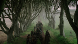 extant_GameOfThrones_2x01-TheNorthRemembers_5416