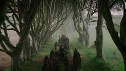 extant_GameOfThrones_2x01-TheNorthRemembers_5417