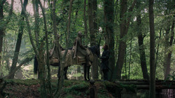 extant_GameOfThrones_2x02-TheNightLands_0256