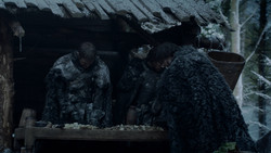 extant_GameOfThrones_2x02-TheNightLands_1055