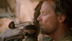 extant_GameOfThrones_2x02-TheNightLands_1430