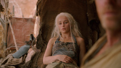 extant_GameOfThrones_2x02-TheNightLands_1475