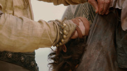 extant_GameOfThrones_2x02-TheNightLands_1536