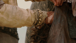 extant_GameOfThrones_2x02-TheNightLands_1538