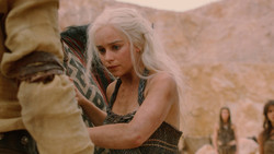 extant_GameOfThrones_2x02-TheNightLands_1558