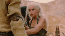 extant_GameOfThrones_2x02-TheNightLands_1562