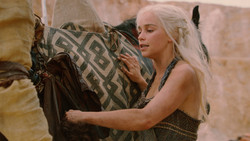 extant_GameOfThrones_2x02-TheNightLands_1577