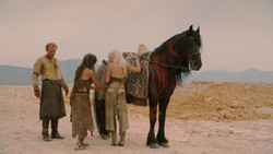 extant_GameOfThrones_2x02-TheNightLands_1594