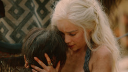 extant_GameOfThrones_2x02-TheNightLands_1658