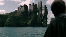 extant_GameOfThrones_2x02-TheNightLands_1717