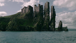 extant_GameOfThrones_2x02-TheNightLands_1730