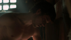 extant_GameOfThrones_2x02-TheNightLands_1866