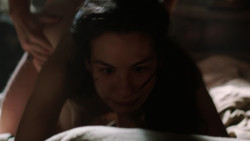 extant_GameOfThrones_2x02-TheNightLands_1942
