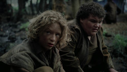 extant_GameOfThrones_2x02-TheNightLands_2891
