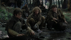 extant_GameOfThrones_2x02-TheNightLands_2899