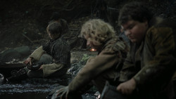 extant_GameOfThrones_2x02-TheNightLands_2937