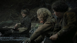 extant_GameOfThrones_2x02-TheNightLands_2939