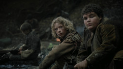 extant_GameOfThrones_2x02-TheNightLands_2947