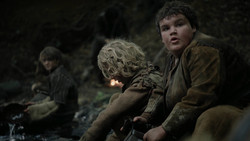 extant_GameOfThrones_2x02-TheNightLands_2954