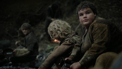 extant_GameOfThrones_2x02-TheNightLands_2955