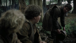 extant_GameOfThrones_2x02-TheNightLands_2990