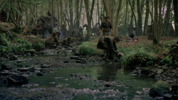 extant_GameOfThrones_2x02-TheNightLands_3136