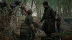 extant_GameOfThrones_2x02-TheNightLands_3270