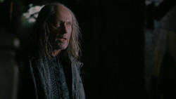 extant_GameOfThrones_2x02-TheNightLands_3823