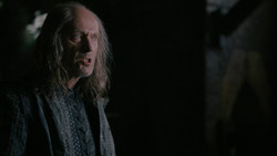 extant_GameOfThrones_2x02-TheNightLands_3825