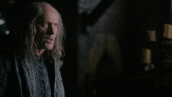 extant_GameOfThrones_2x02-TheNightLands_3829