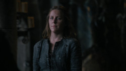 extant_GameOfThrones_2x02-TheNightLands_3924