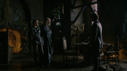 extant_GameOfThrones_2x02-TheNightLands_3988